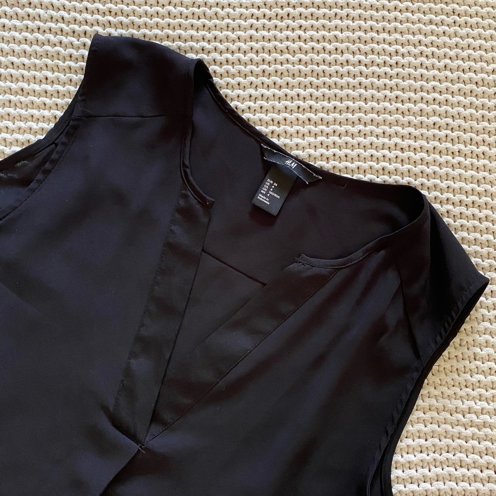 H&M Black Tunic Blouse